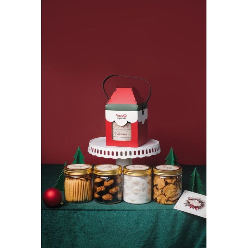 

SANTA HAMPERS