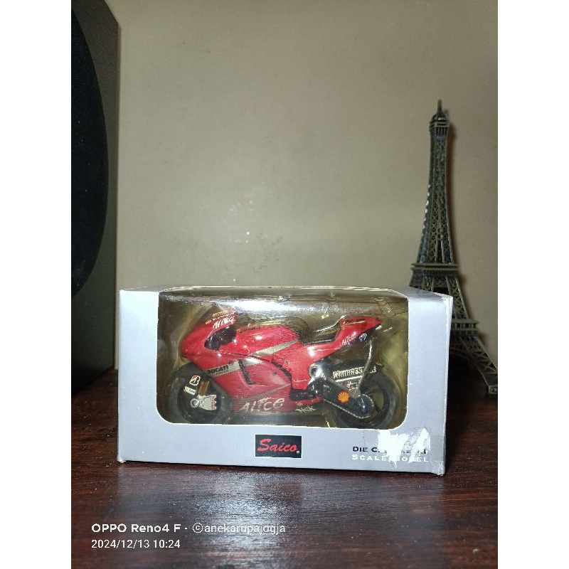 diecast motor motogp ducati casey stoner 2008 saico 1/18 rare