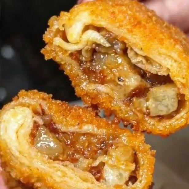 

Risoles Jando Tetelan Pedas (MATANG)