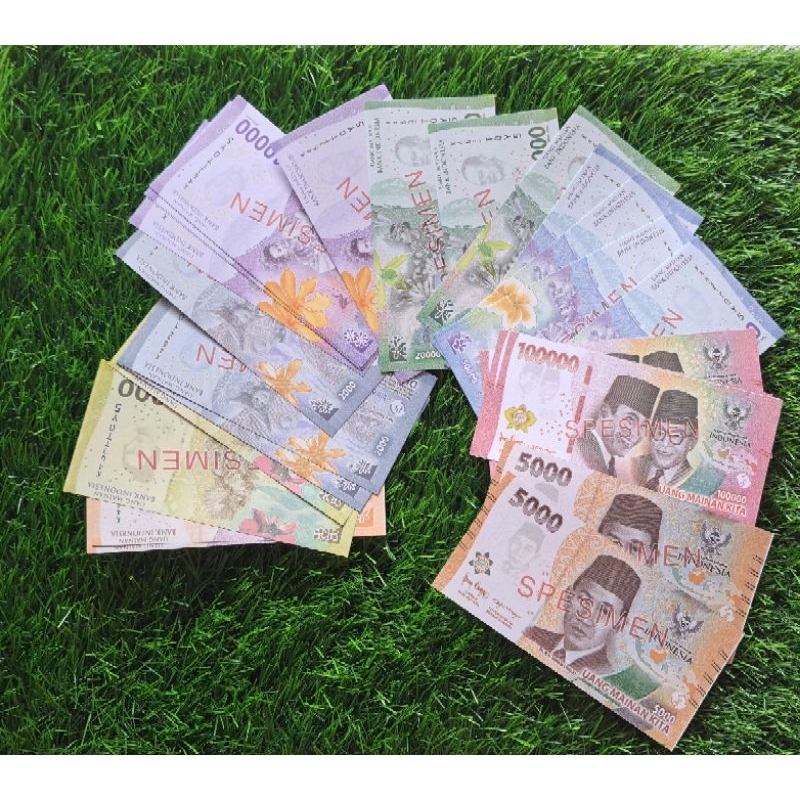 mainan uang-uangan / duit palsu / duit tiruan / mainan uang / uang aspal / uang palsu