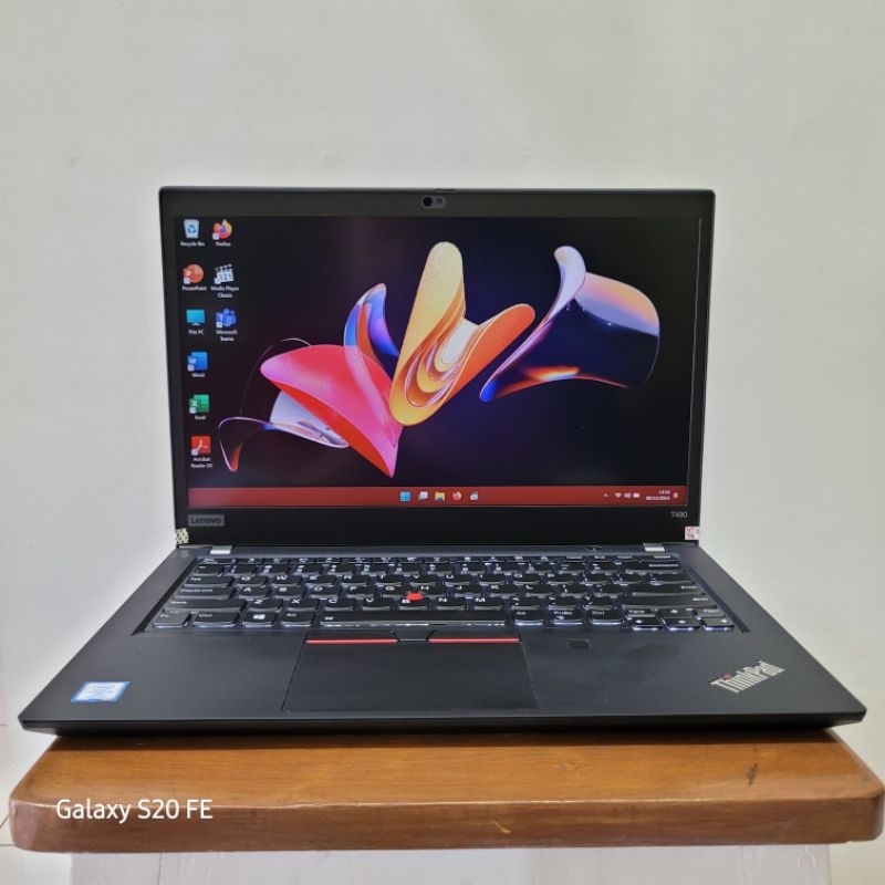 Lenovo Thinkpad T490 i5 16/256