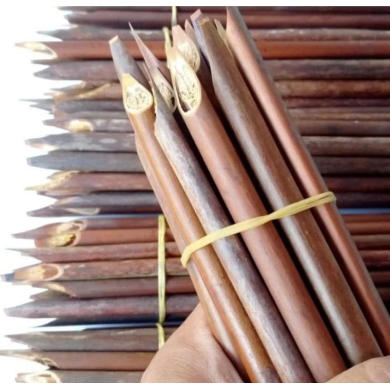 

handam pena kaligrafi ukuran 15cm ( ada 2 variasi yang sudah di raut dan belum di raut)