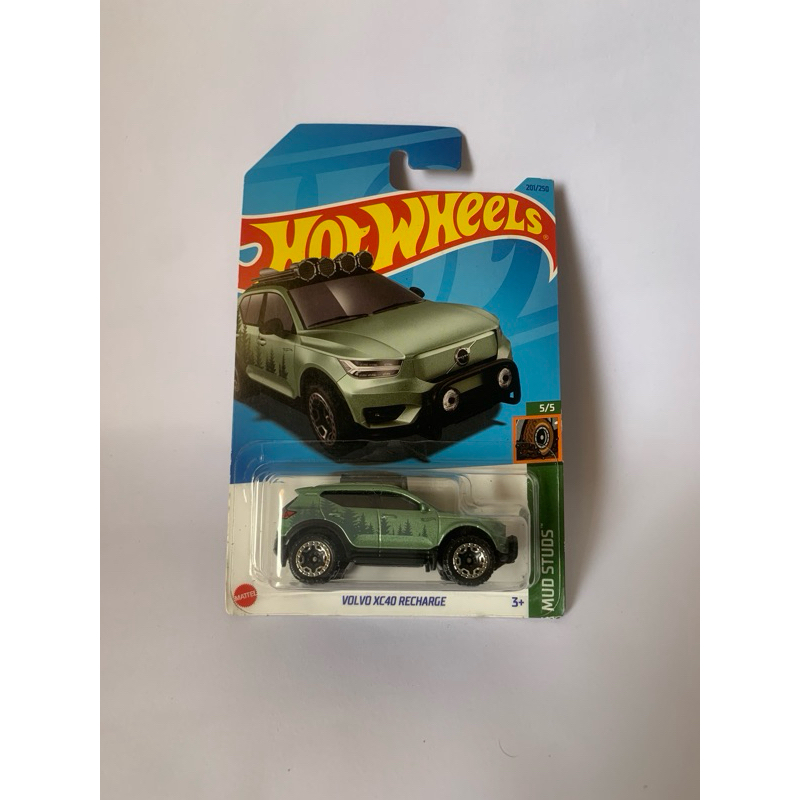 Hotwheels volvo xc40 recharge