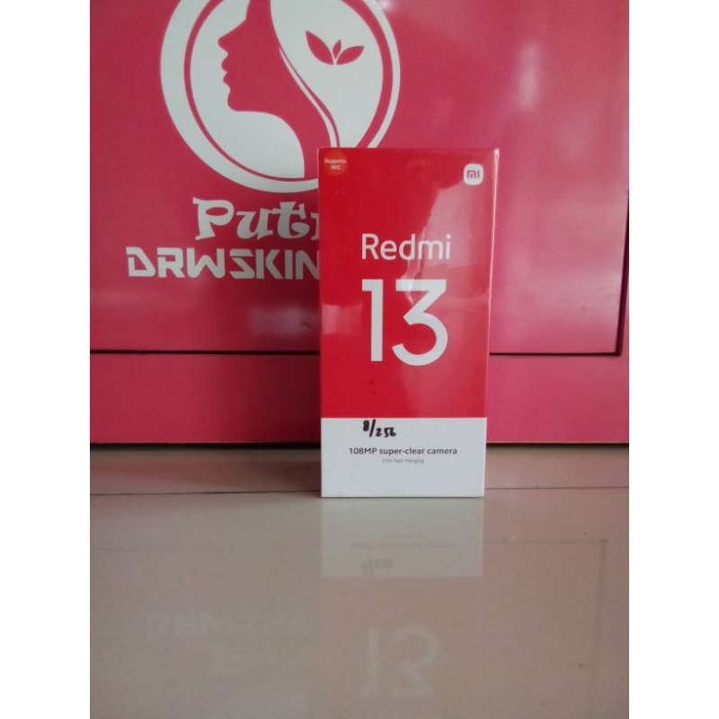 REDMI 13 ram 8/256
