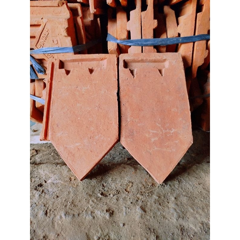 Genteng Sirap Lancip