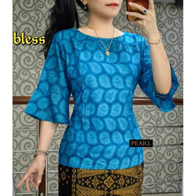 Blus Katun Bolong