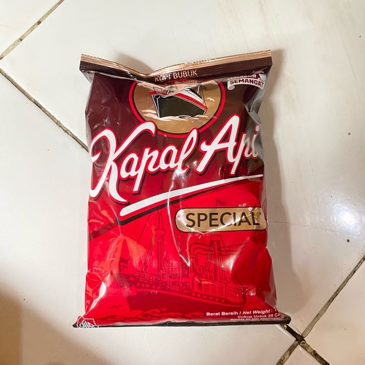 

KAPAL API COFFEE SPECIAL BUBUK 150 GR