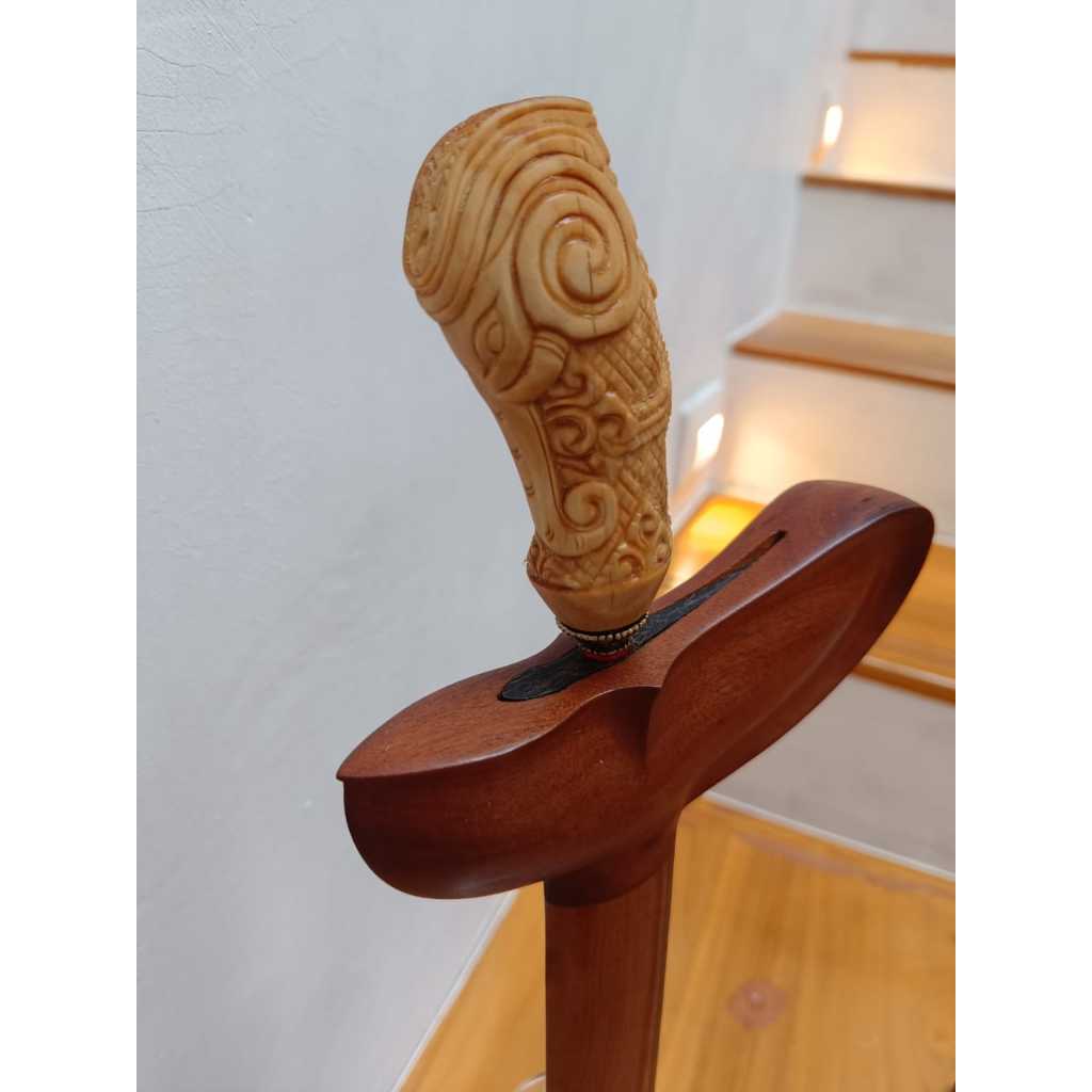 Deder Handle Pegangan Keris Ukir Bali Bahan Kayu Kemuning- Motif Danariko 1