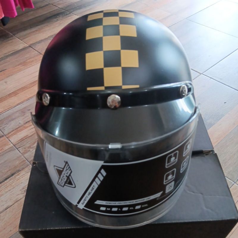 HELM GIGAS RETRO CLASIC