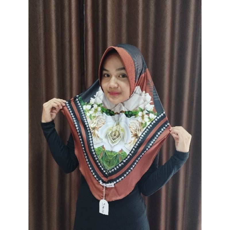 Hijab yuks - HIJAB BERGO INSTAN PRINT SUBLIM MOTIF BUNGA