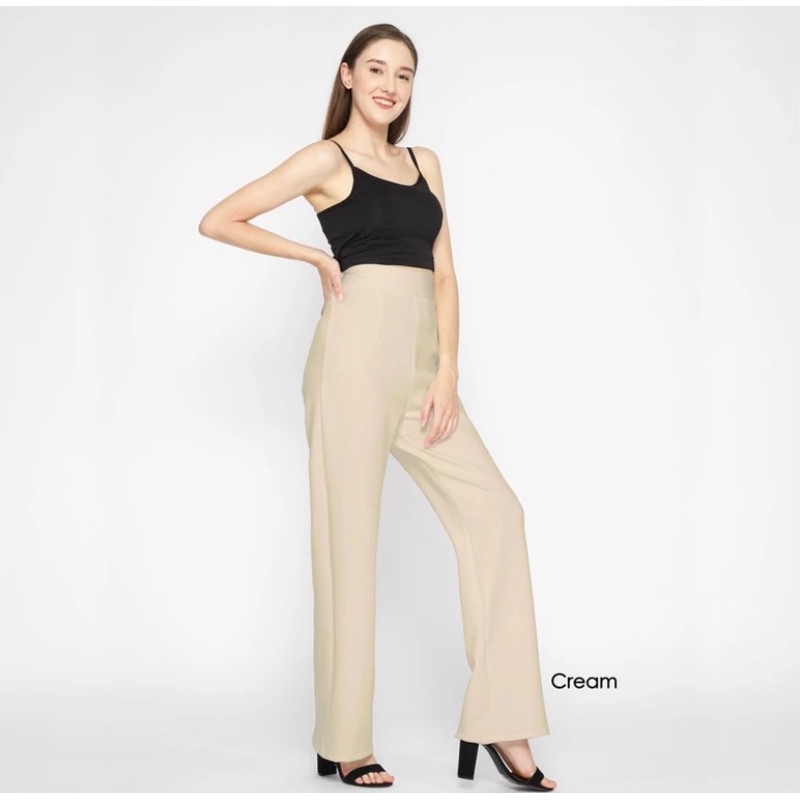 felicia kulot youniq exclusive cream