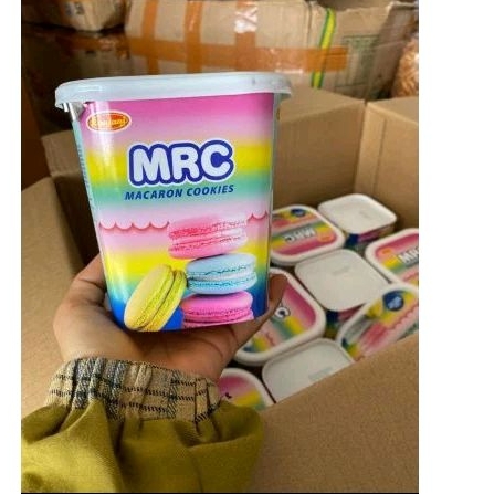 

MACARON COOKIES 1 EMBER ISI 20PCS | Silakan baca deskripsi produk untuk lebih jelas