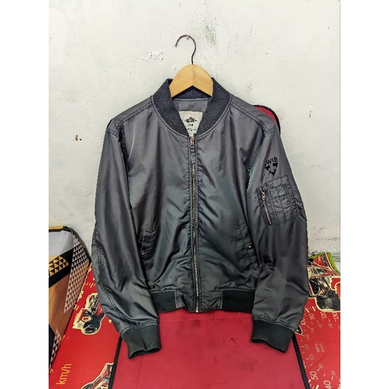 bomber SWIB