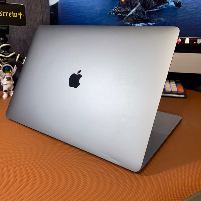 Macbook Pro Retina 15inch 2016 i7/16/256 GB