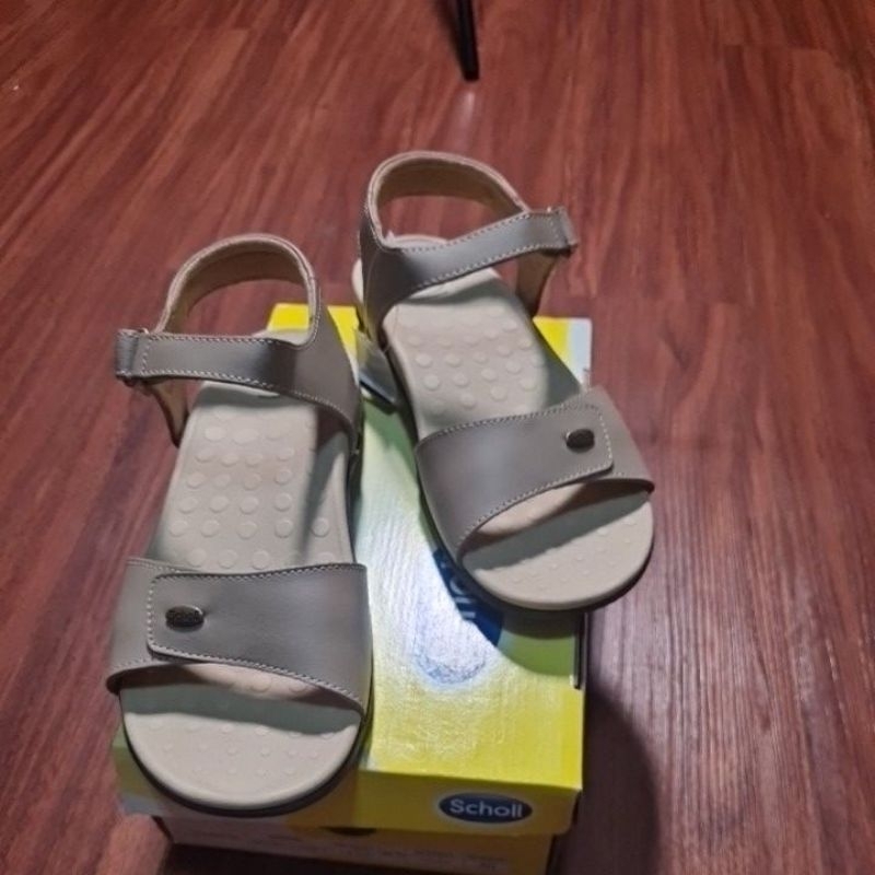 scholl biomechanics taupe