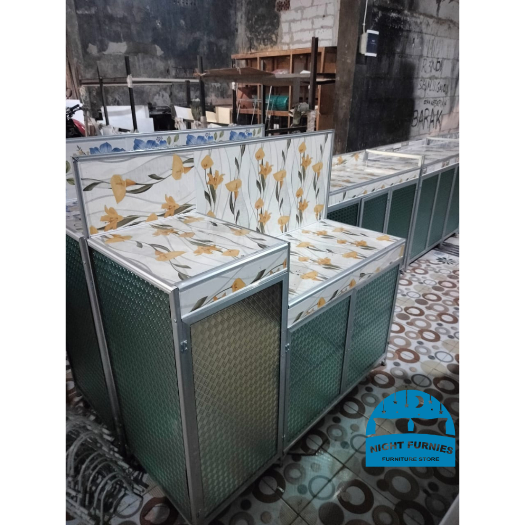 Rak Kompor Undak / Rak Meja Kompor / Meja Kompor Bawah Keramik / Rak Kompor Undak 3 Pintu Minimalis