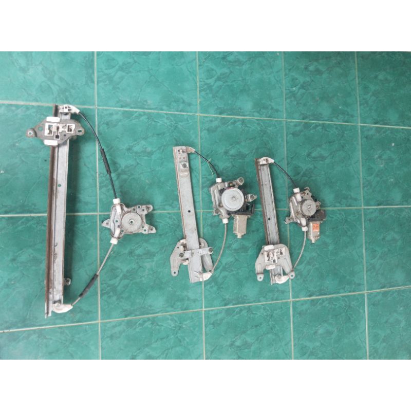 seling power window xtrail t30