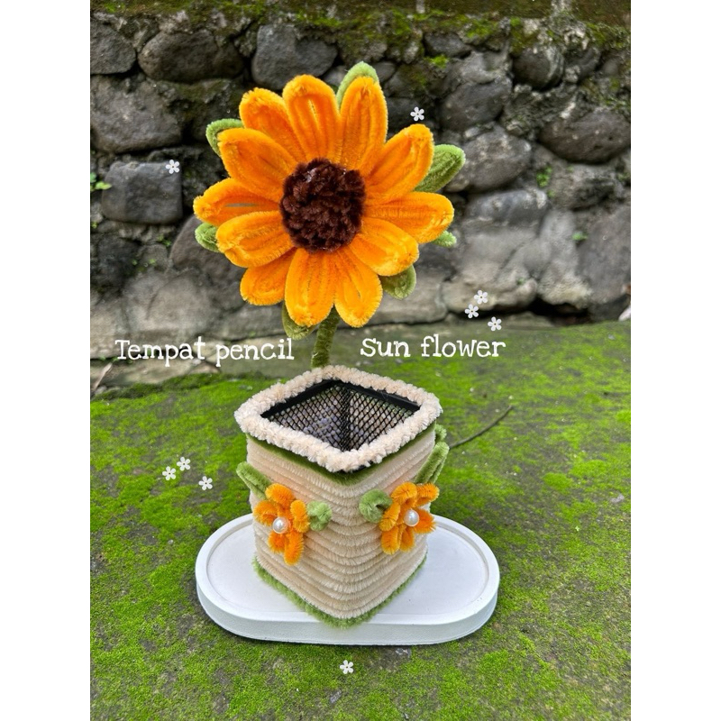 

Tempat pensil bunga | sun flower pipe cleaner | hiasan kawat bulu