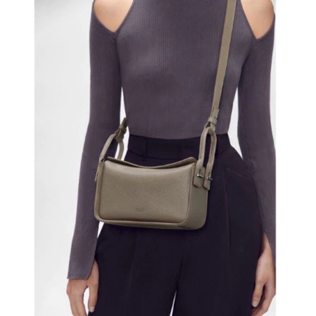 [6.6 DISKON 6ASPOL] - Tas Wanita Pedro Demi Leather Bag TP 0163-9 - 23cm - Sweet Stuff Official