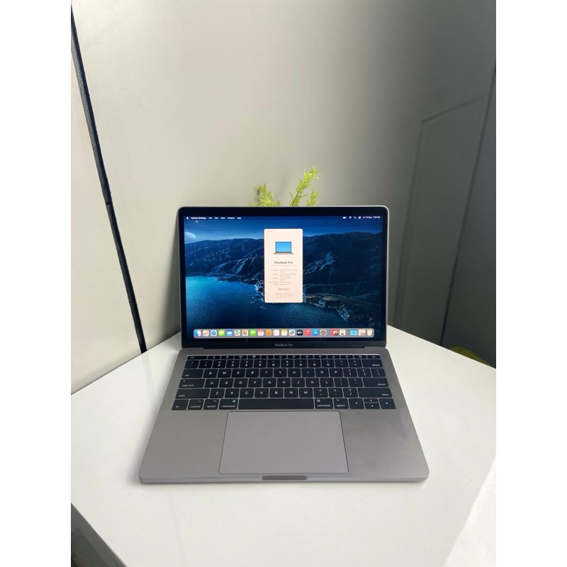 Macbook Pro 2017 8/256 GB 13 inch nontouchbar