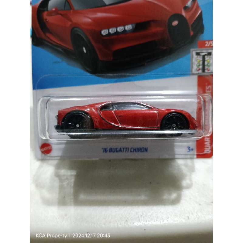 Hot Wheels 16 Bugatti Chiron Red Quarter Mile Heroes