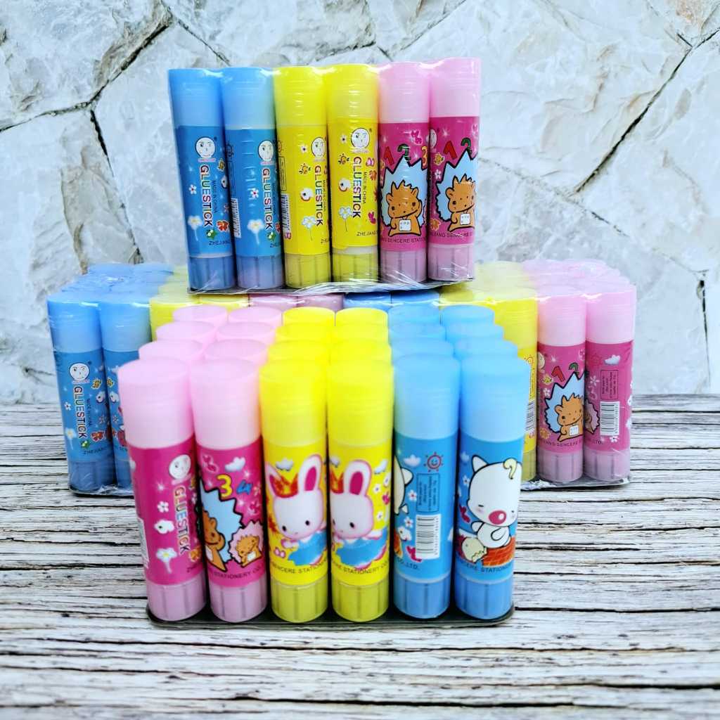 

PROMO 6 PCS Lem Stik Karakter / Glue Stick/ Lem Kertas