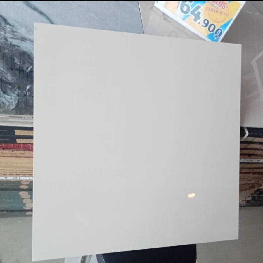 GRANIT LANTAI CREAM POLOS GLOSY UKURAN 60X60 | YHC VULCAN CREAM 60X60