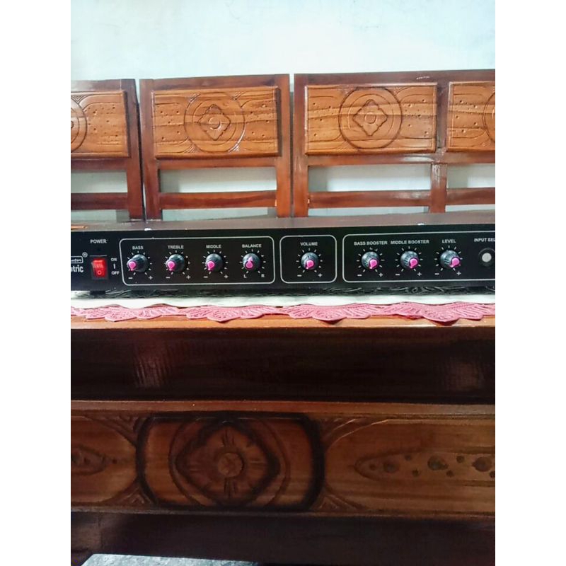 Tone control parametrik setero.