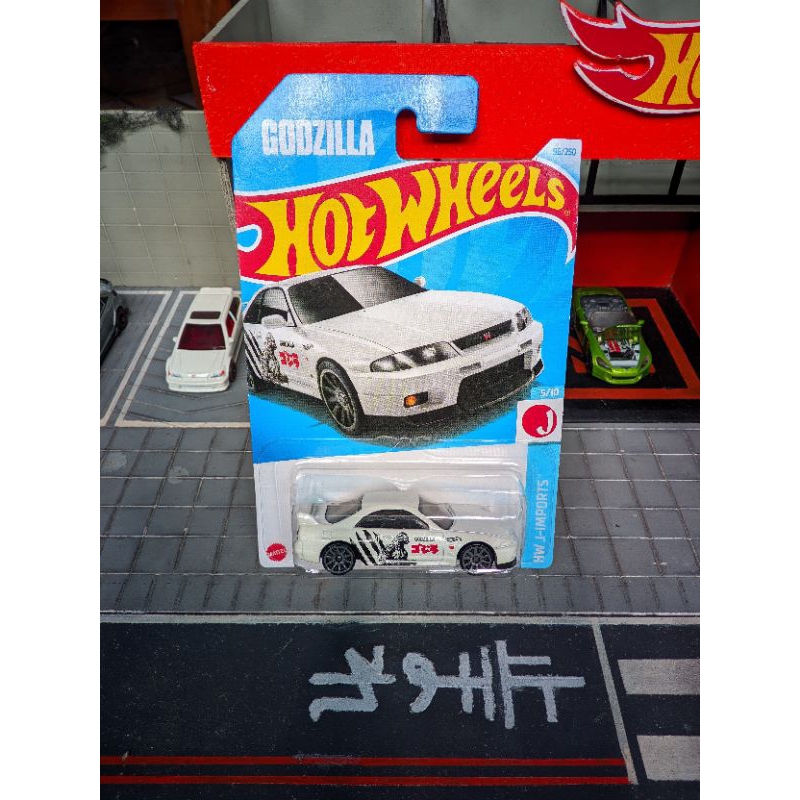 Hot Wheels Nissan Skyline Godzilla BNR33