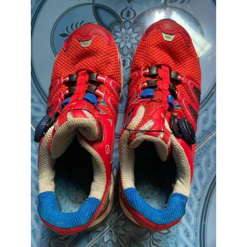 Sepatu Second K2