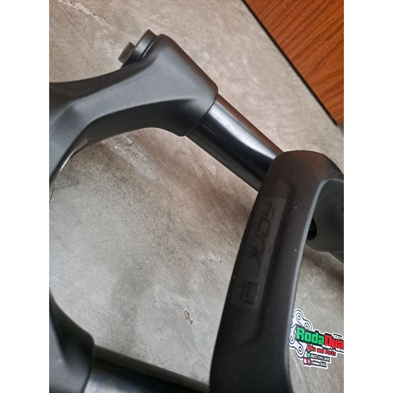 fork rockshox judy 29 t 100 ta boost 15 x 110