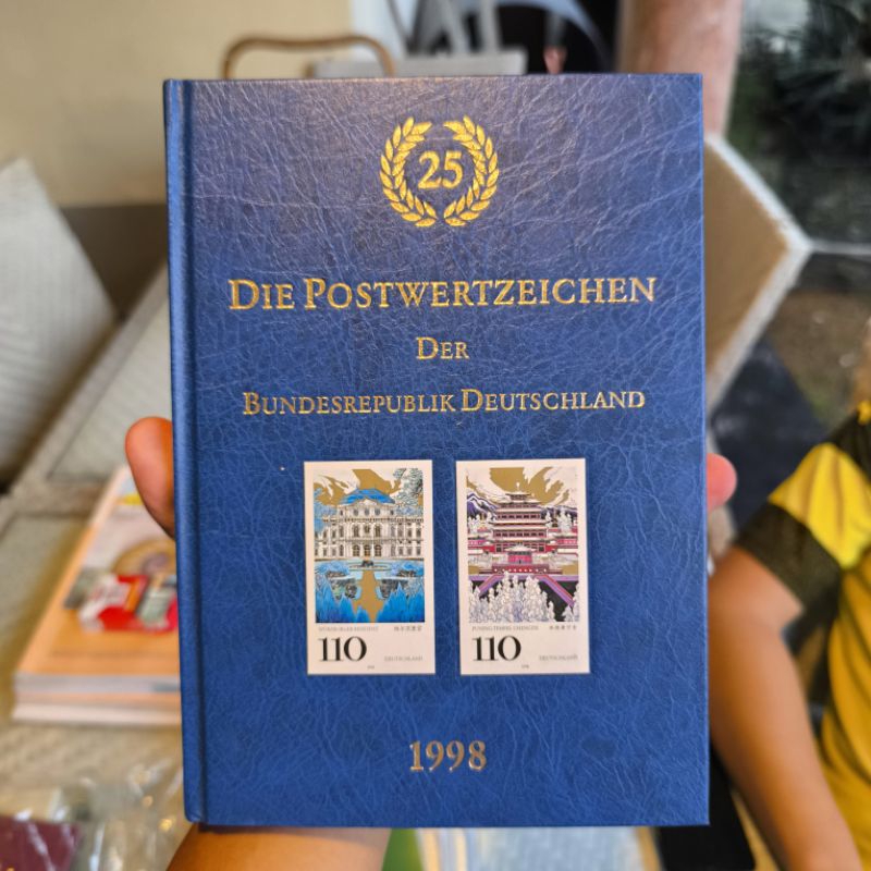 

Yearbook prangko Jerman tahun 1998