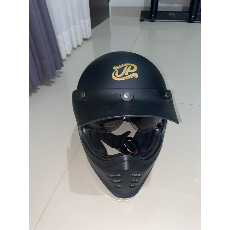 helm JPX helmet