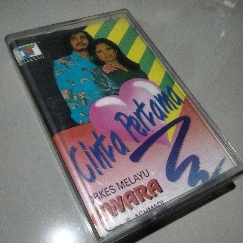 kaset pita full box"ORKES MELAYU AWARA"