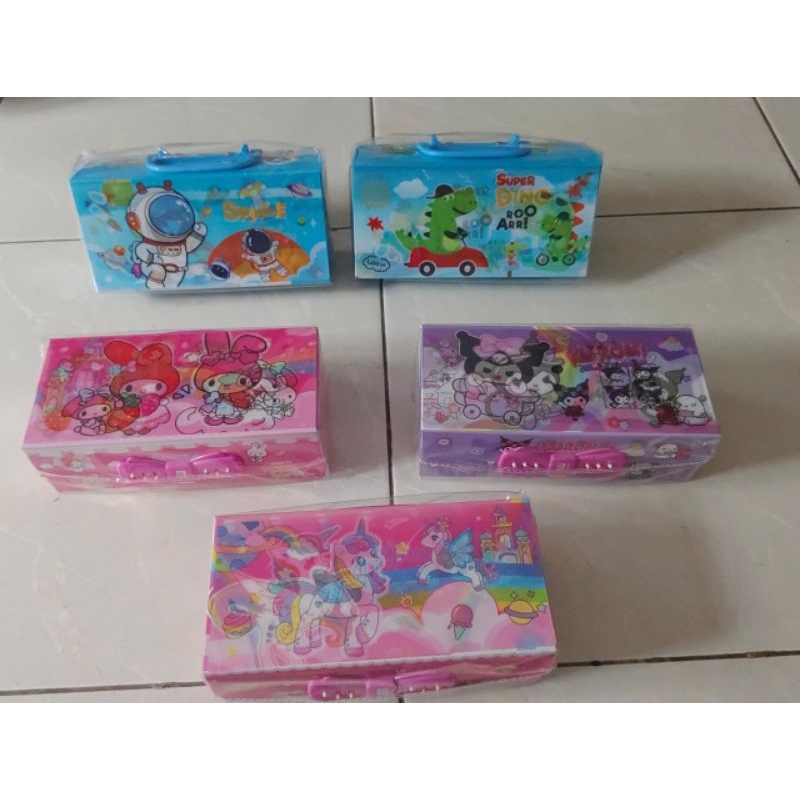 

Tempat pensil anak / Tempat pensil hologram / Tempat pensil tingkat / Tempat pensil 3D