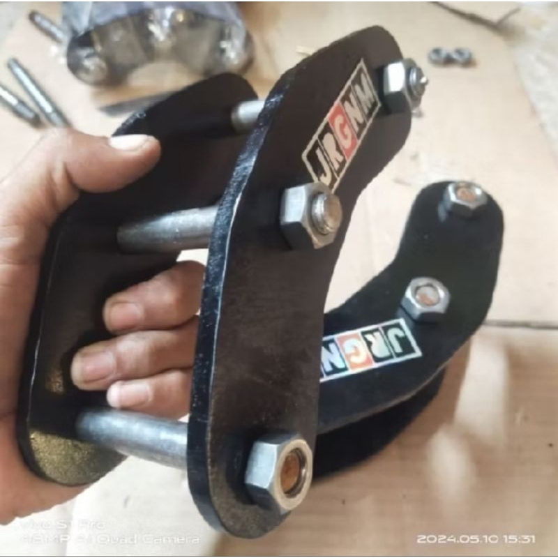 Anting per daun suzuki katana 15cm