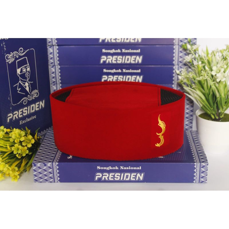 peci kujang merah,peci kopah songkok merah Betawi bordir kujang ber AC