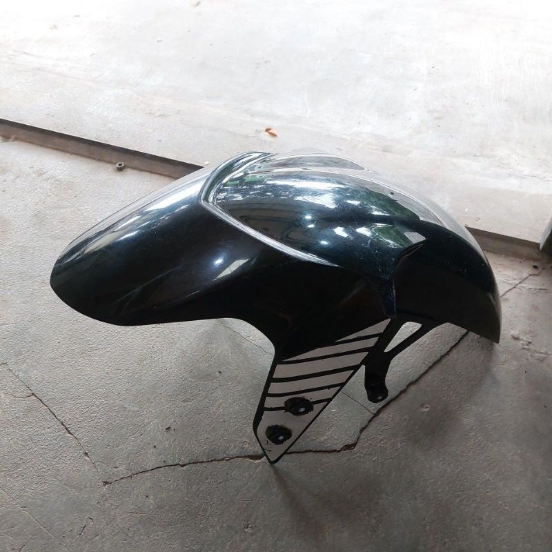 spakbor sepakbor depan YAMAHA R15 V3 VVA original