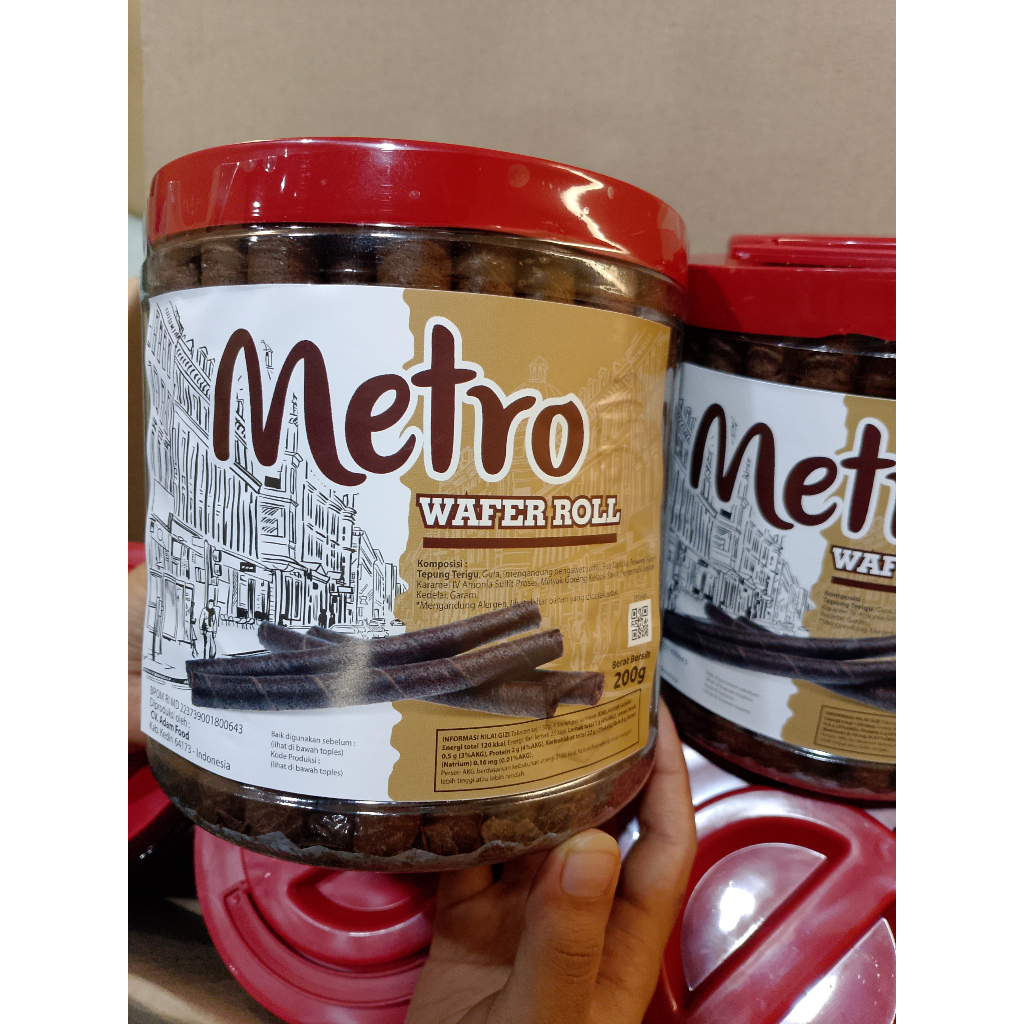 

Astor Metro Toples Sedang Cokelat Renyah Manis Astor Toples Rasa Cokelat Wafer Stick Astor Roll Metro Sedang