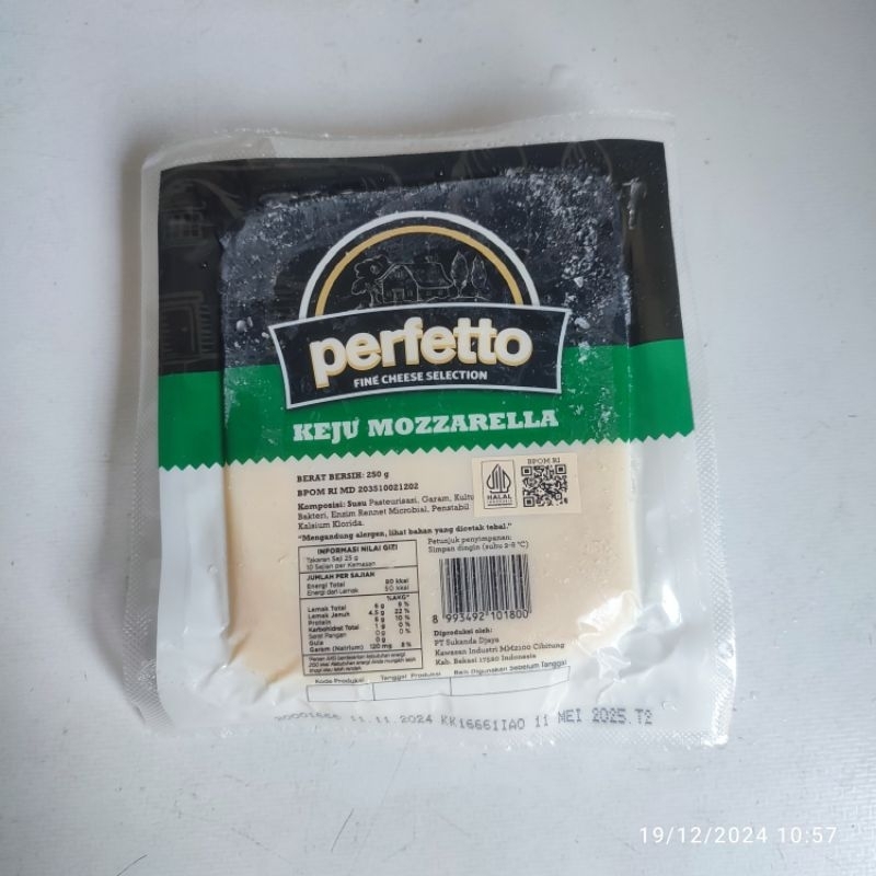 

Perfetto Keju Mozzarella mozarela 250gr Fine Cheese Selection