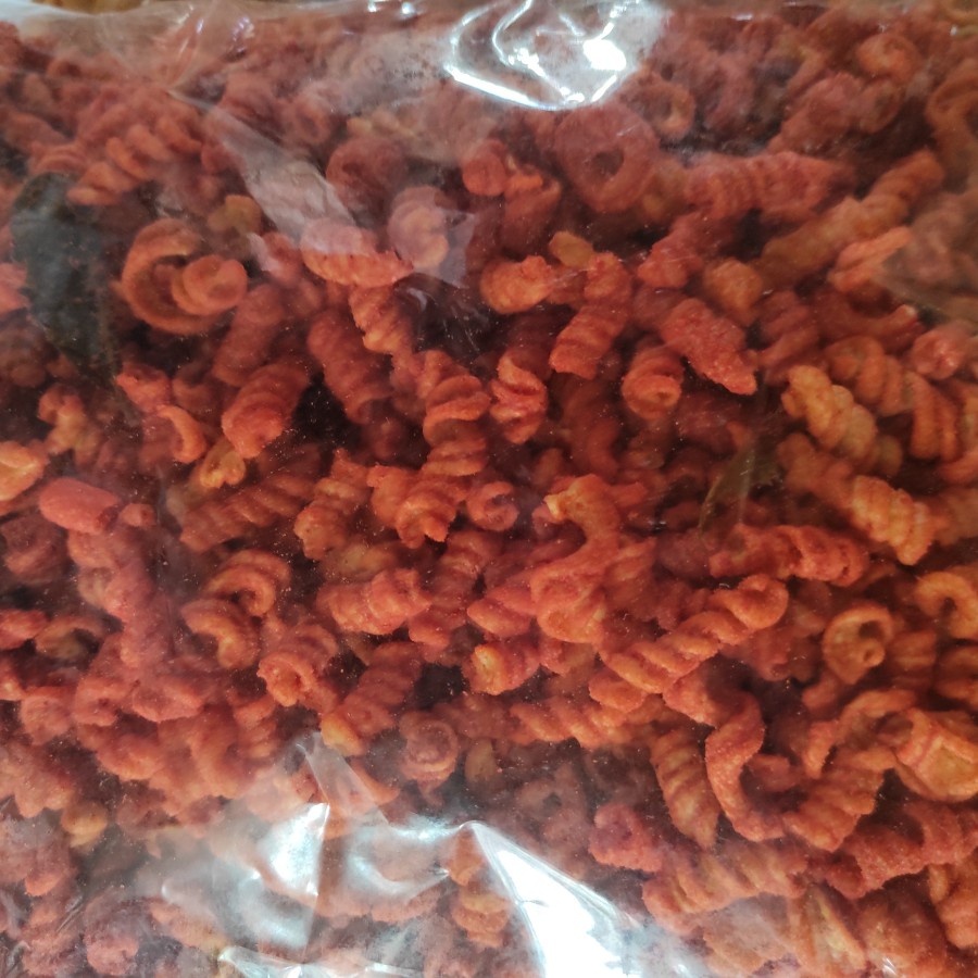 

makaroni mie spiral 200 gr / keripik / cemilan super