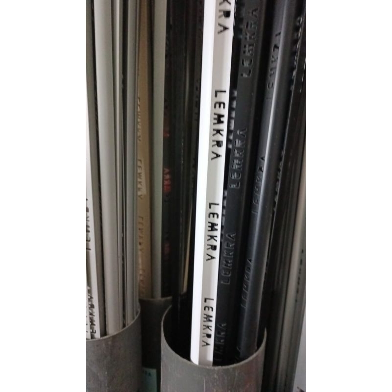 Tile Trim Teltrim List Lis Plastik Kramik Keramik Granit Kuku Macan 240Cm 240 Cm