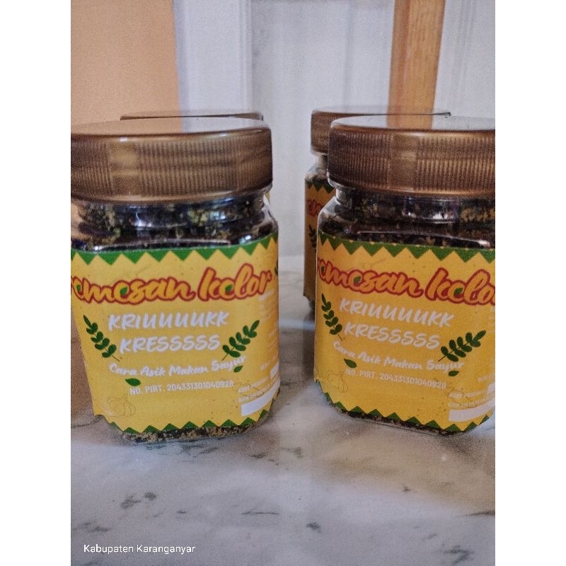 

Kremesan Daun Kelor 40gram Rasa Gurih