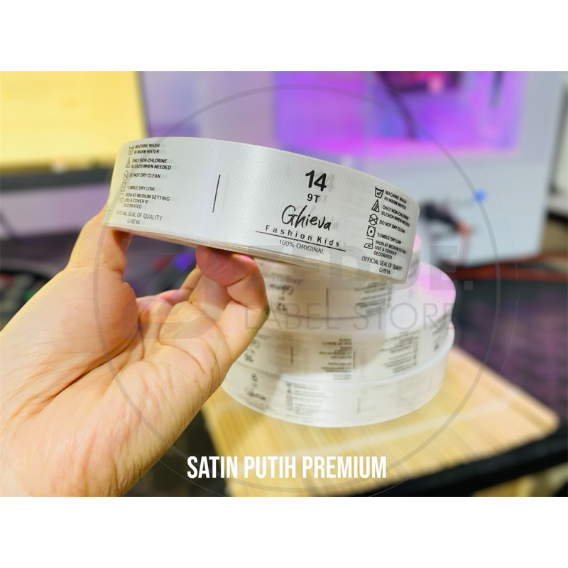 

( 1 Roll 100meter Label Satin Putih Import FREE DESIGN ) Label Satin Custom 1,2cm