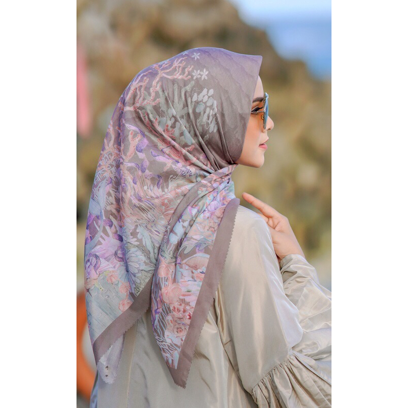 [Diskon Shopee Video][PRELOVED] Buttonscarves The Little Mermaid 1.0 Taupe Buttonscraves Lawasan Ori