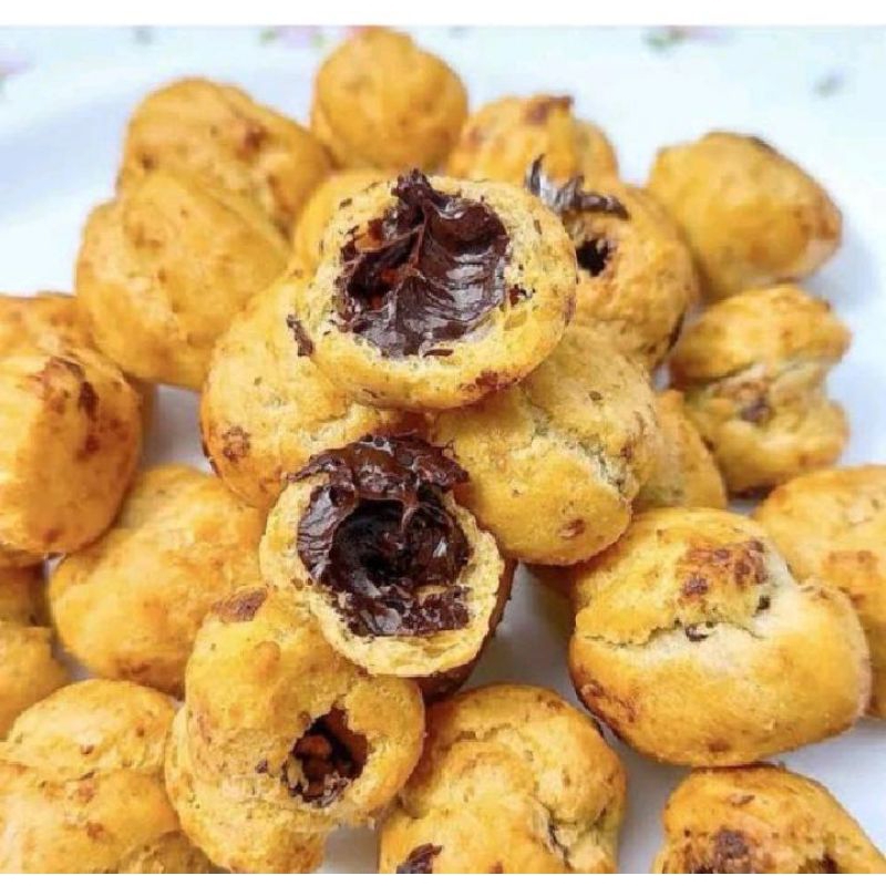 

Soes Coklat Arjuna / jajan kiloan / jajan lebaran / Snack / cemilan / asul-asul / oleh-oleh