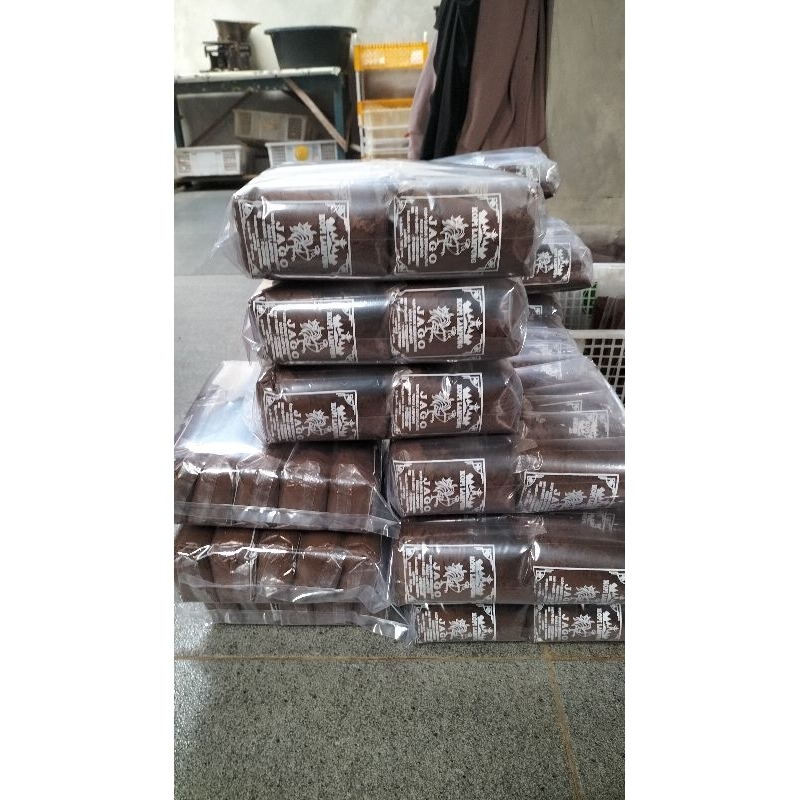 

kopi asli Lampung jago 1bungkus isi 10pcs