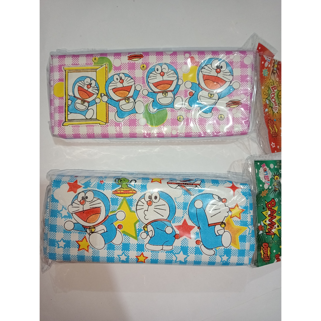 

Tempat Pensil Kain Doraemon S 684
