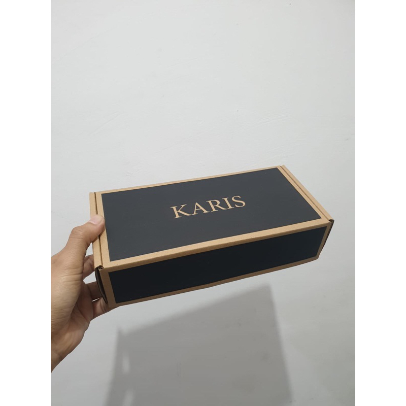 

Kardus Box KARIS