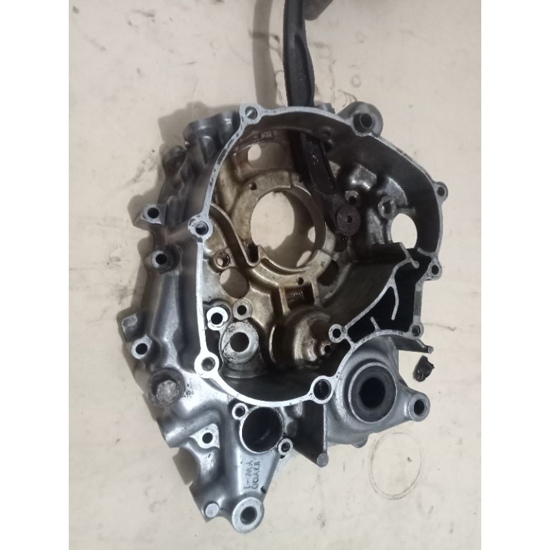 Blok crankcase rengkes krengkes kiri kanan kalter tengah Yamaha Jupiter Z1 injeksi 1DY